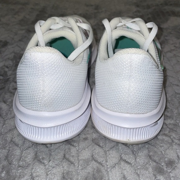 Nike Downshifter Cw3413-101 White Running Shoes Womens Size 10. - Picture 3 of 12